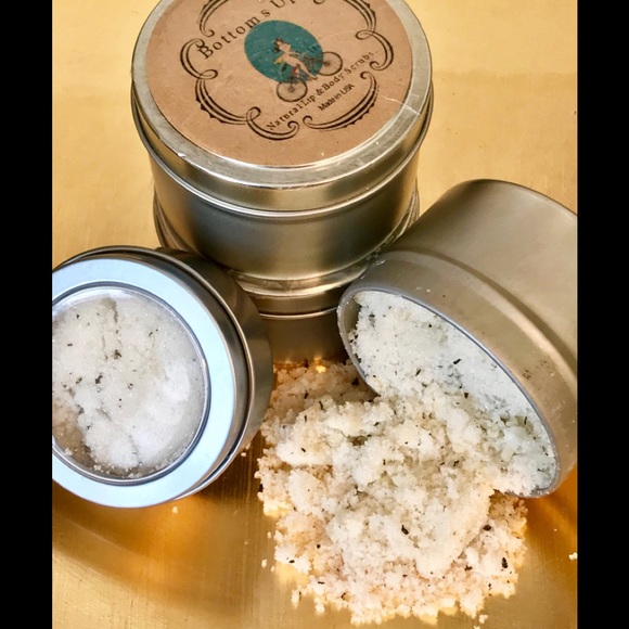 “Bottom’s Up” #1 Coconut basil lip scrub large - Picture 1 of 6